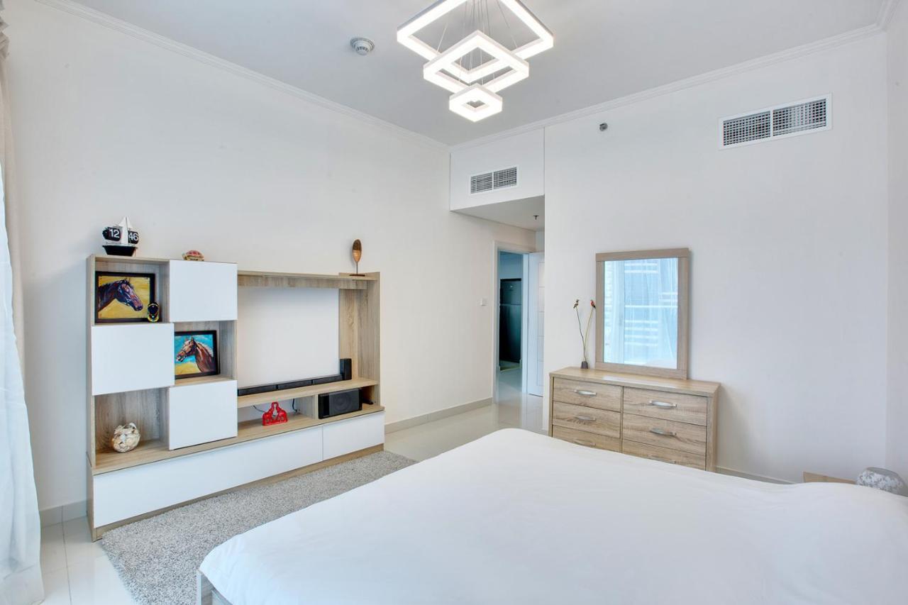 Ultra Modern 1Bd In Damac Heights Marina Dubai Exterior foto